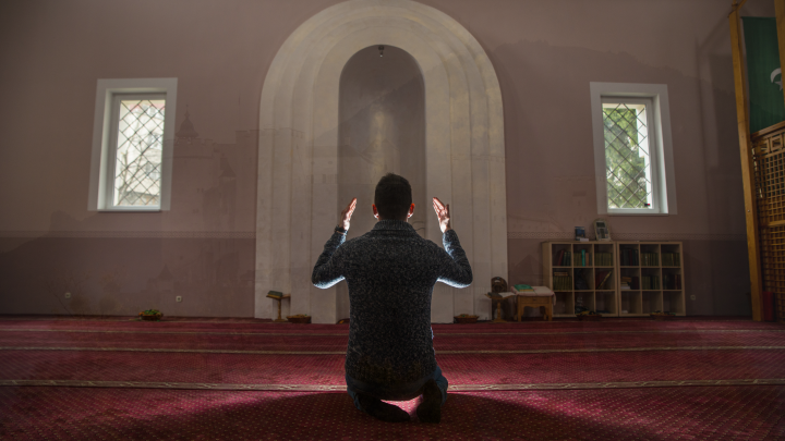 DOA AYAH MENJADI BENTENG KEBERHASILAN ANAK