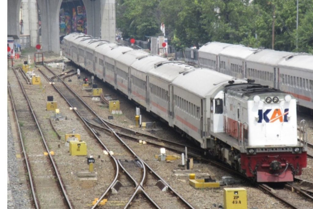 kereta api
