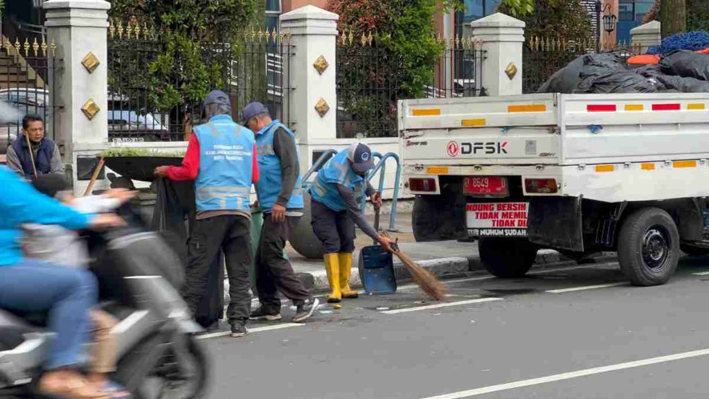 sampah kota bandung